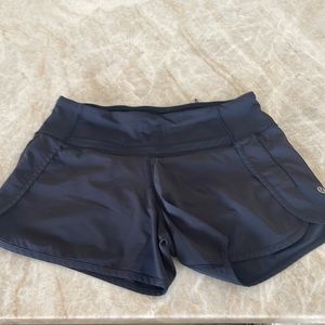 Lululemon Speed Short Size 4